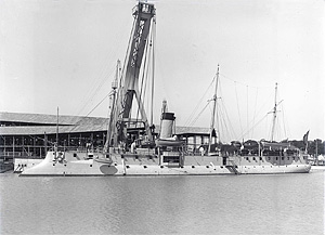 Historical photo of French torpedo cruiser Fleurus at Rochefort in 1900