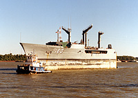 USNS Willamette (T-AO 180) on 24 September 1990