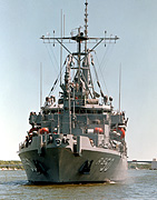 USS Safeguard (ARS 50) on 16 July 1985