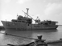 USS Pigeon (ASR 21) circa 1971